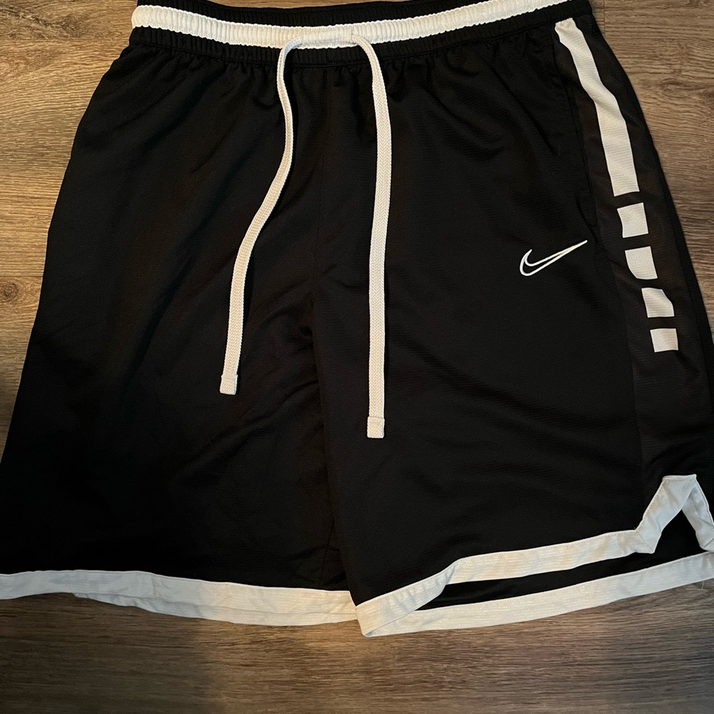 Nike men xxl dri fit basketball shorts